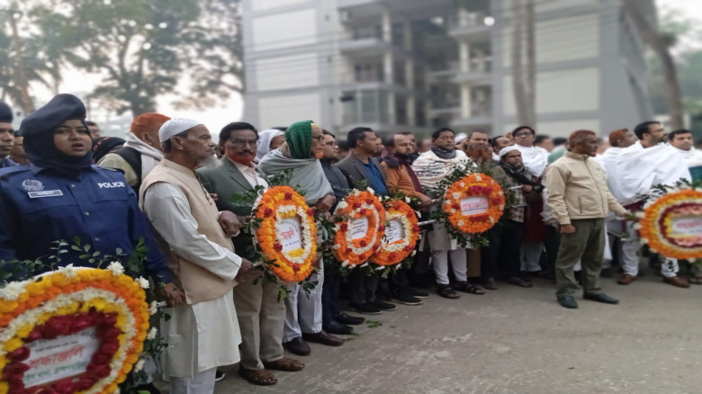 সরাইলে মহান  বিজয় দিবসে স্মৃতিসৌধে পুষ্পস্তবক অর্প...